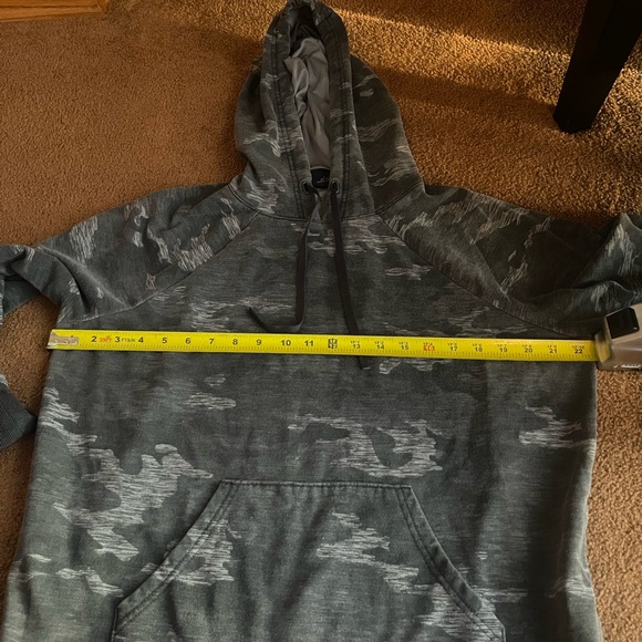 Athletic Works gray/black camo long sleeved hoodie L - Picture 9 of 11